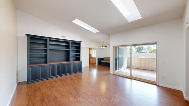 Photo - Amazing 2nd Floor Home for 55-Plus in Huntington Landmark Adult Community Unidad #301H