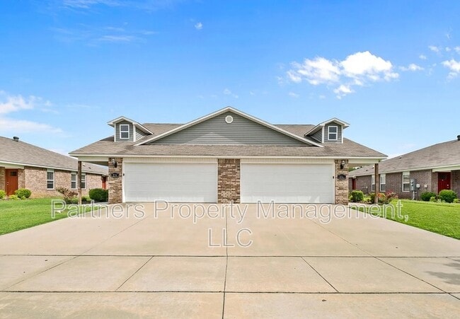 Photo - 234 E Anabranch Ct