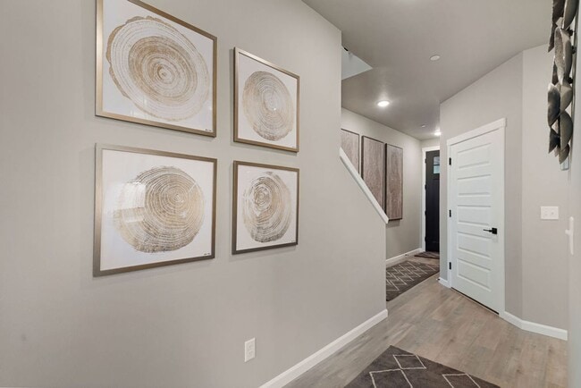Photo - 6800 NE 131st Way