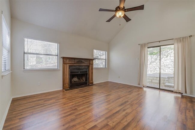 Photo - 10002 Talleyran Dr