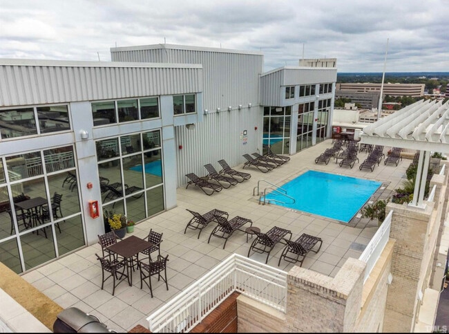 Photo - 400 W North St Unit 714