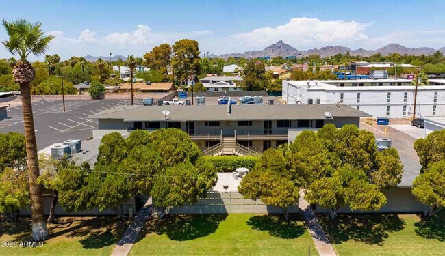 Photo - 2326 E Pinchot Ave Unidad 7