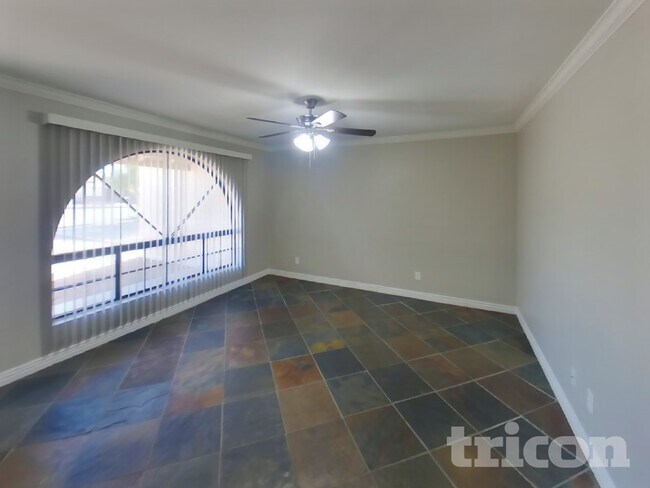 Photo - 1726 N Summer Cir