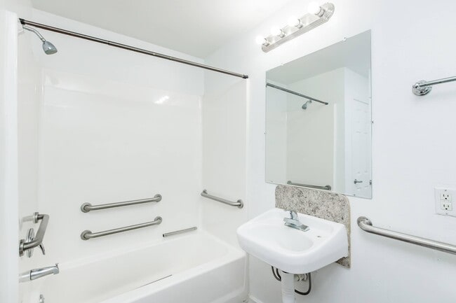 Photo - Choctaw Lodge- Income Restricted