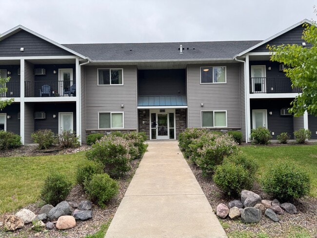 Photo - 922 Charles St