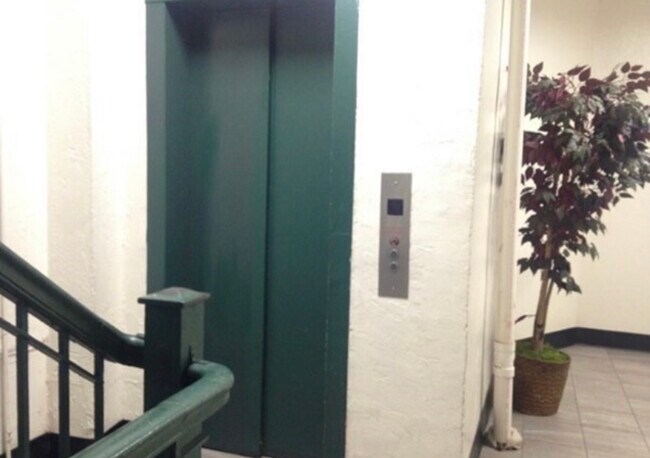 Elevator - 17 Federal St Unidad 705