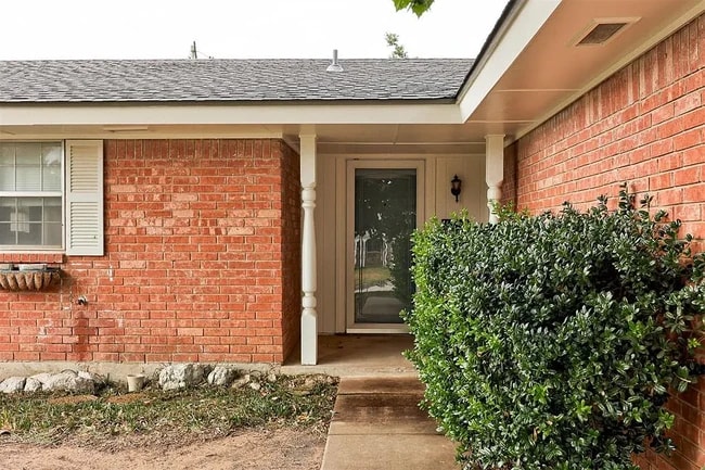 Photo - 216 Klondike Dr