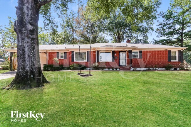 Building Photo - 4205 Charleswood Ave