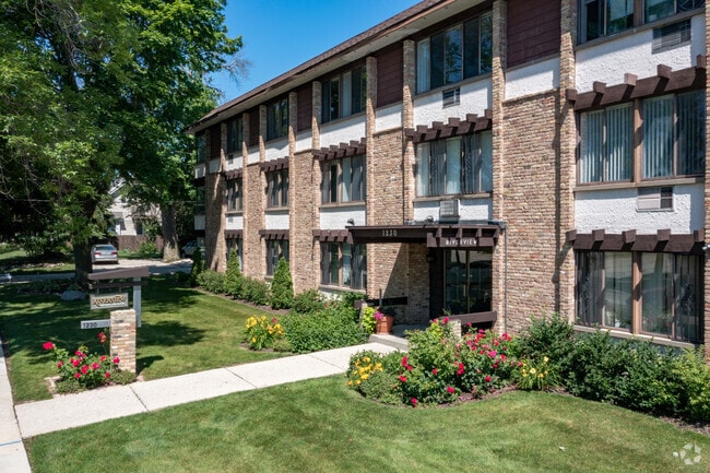 Riverwest Apartments For Rent Milwaukee Wi Forrent Com Riverwest Apartments For Rent Milwaukee Wi Forrent Com