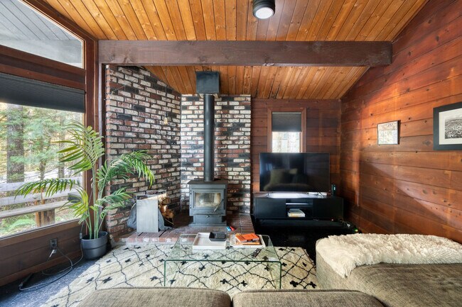 72390 E Smith Loop Unit SI ID1611861P