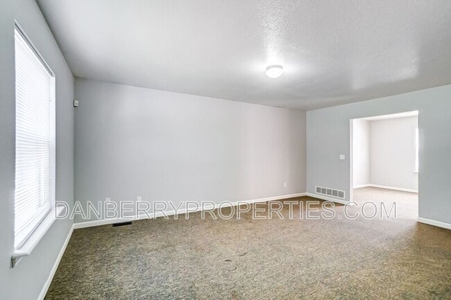 Photo - 3571 Turret Green Dr