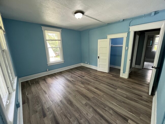 Photo - 603 W High St Apartments Unit 2