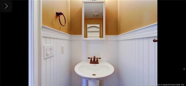 Photo - 590 Stoney Creek Dr