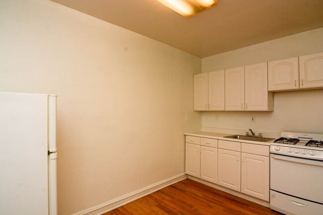 Photo - 544 W Wellington Unit 401