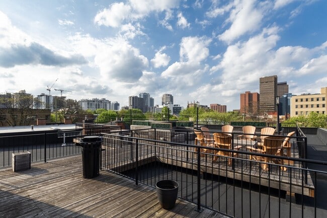 Photo - Trendy 1 Bedroom in Durand With Insuite Laundry Unit 105