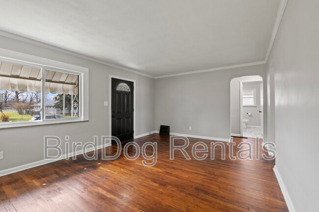 Photo - 1914 Vaughn St