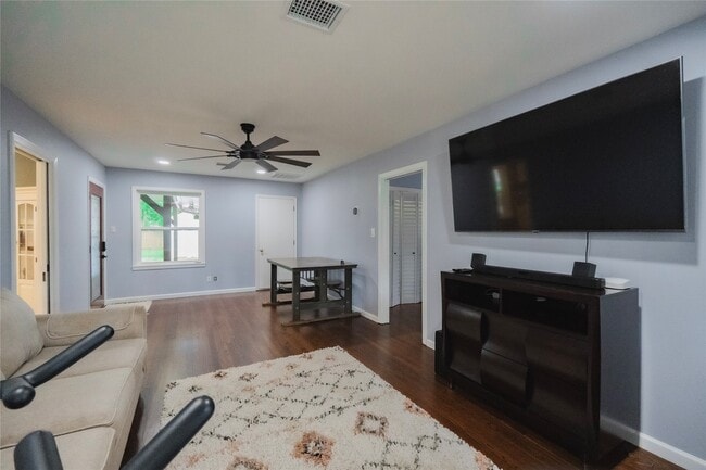 Photo - 4417 Cherry St
