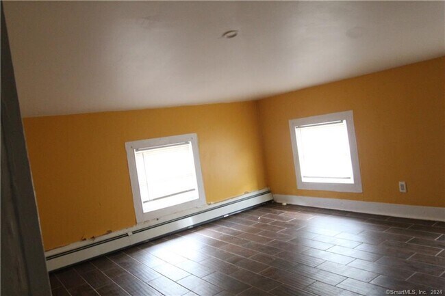 Photo - 35 Wolcott St