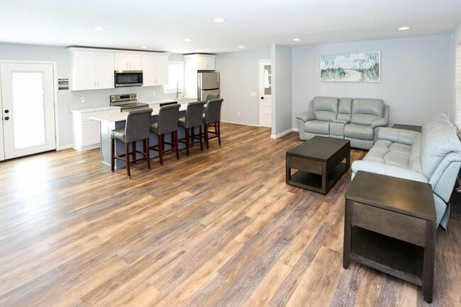 6157 Orville Dr