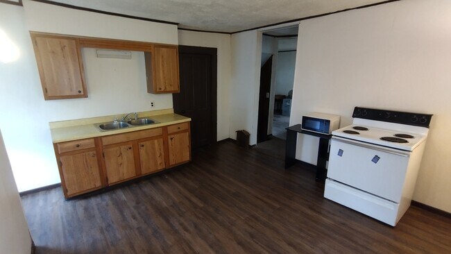 Photo - 753 E High Ave