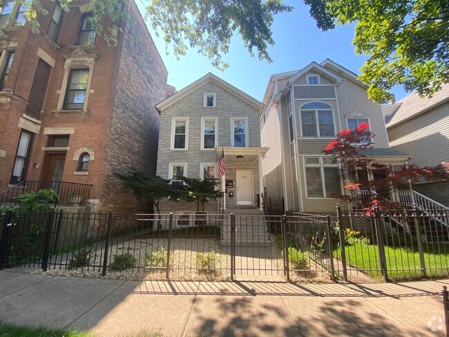 Building Photo - 3050 N Clifton Ave Unit 1 Rental