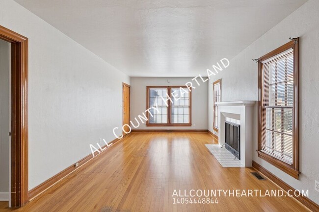 Photo - 2433 Cashion Pl