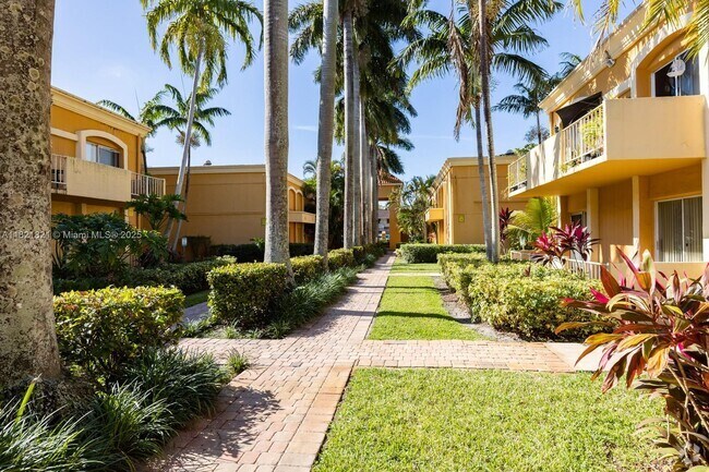 Building Photo - 17901 NW 68th Ave Unit S101 Rental