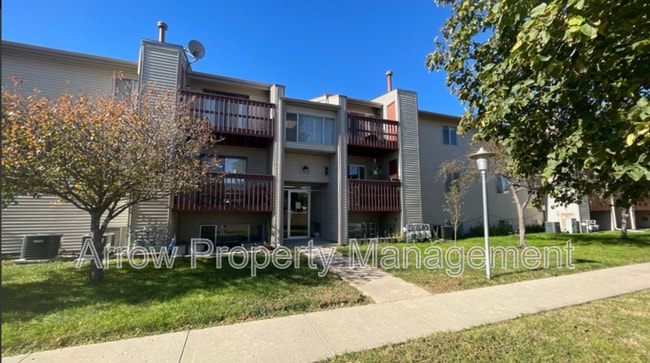 Photo - 1300 E H St