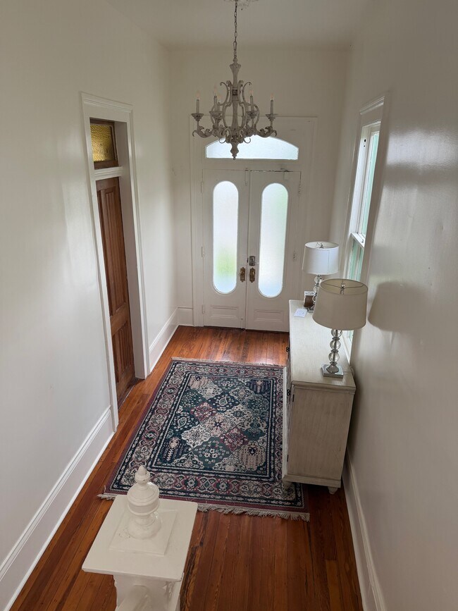 Entrance - 4223 Prytania St Unit Apt D