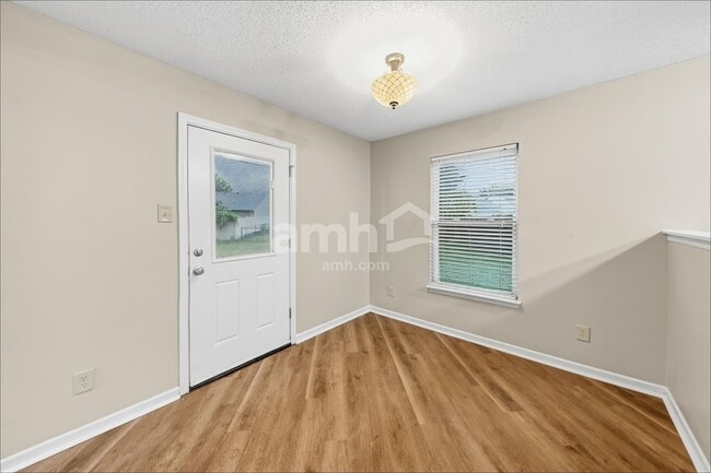 2136 Olympia Dr