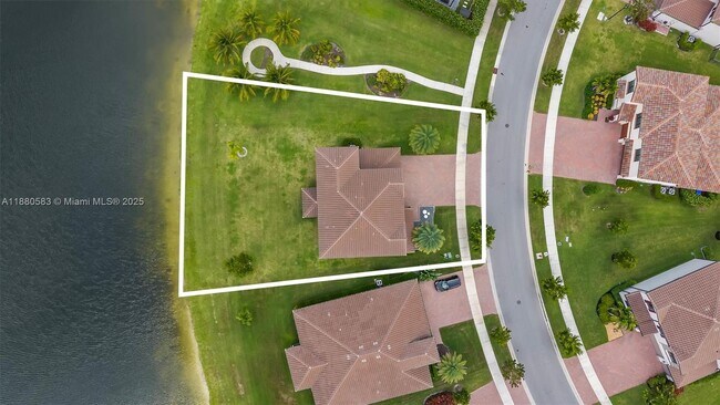 Photo - 3520 Haldin Pl