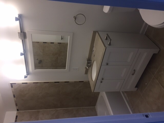 Photo - 1 Downing Pl NE