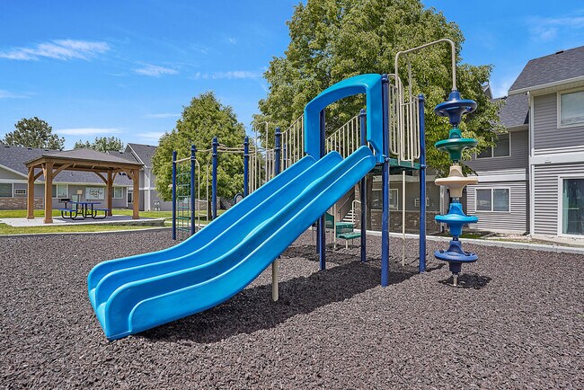 Lakeview Apartment Homes