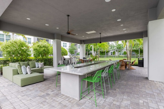 Outdoor Grilling Lounge