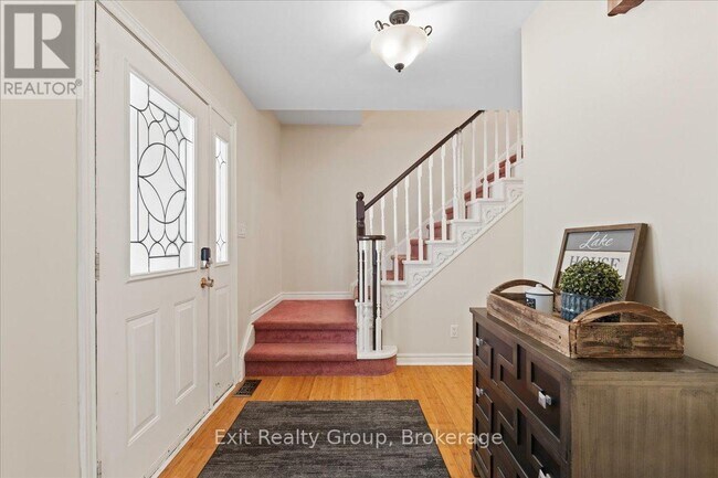 Photo - 22 Willow Point Rd