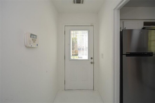 Photo - 160 Timber Creek Ln SW
