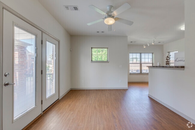 2 BR 1 BA - West Park Apartments