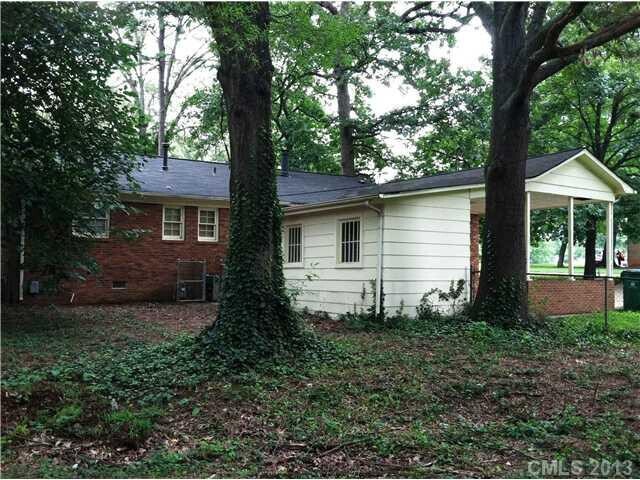 2456 Lanecrest Dr