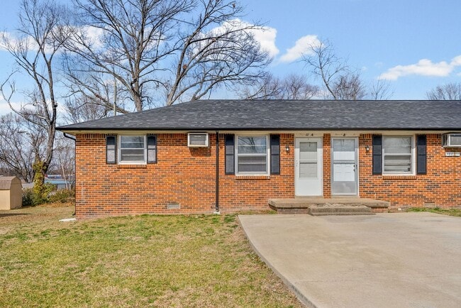 Building Photo - 111 Tandy Dr Unit A