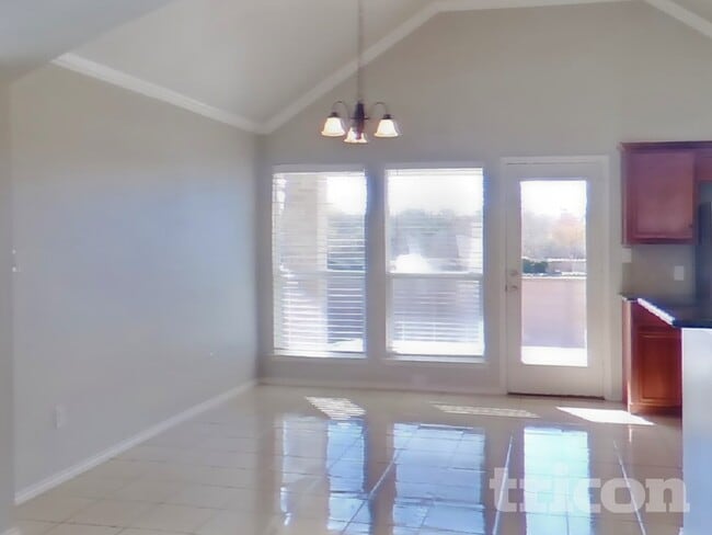 Photo - 1713 Meadow Lark Ln