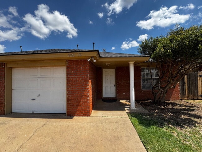 Building Photo - Beautiful Unit 1 Rental