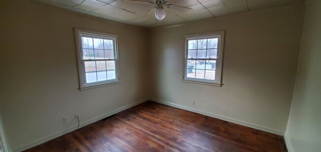 Photo - 3 Bedroom 1 Bathroom House!