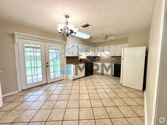 Building Photo - 202 Westside Dr Rental