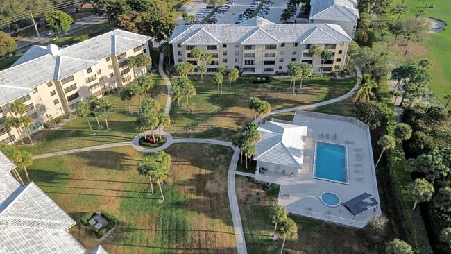 Photo - 3501 Village Blvd Unidad 104