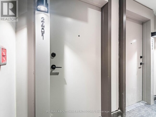 Photo - 8020 Derry Rd Unité 2401