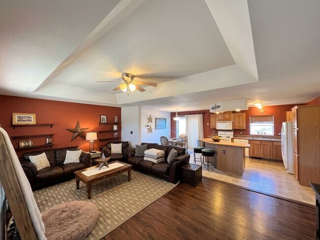 Photo - 412 Walters Dr