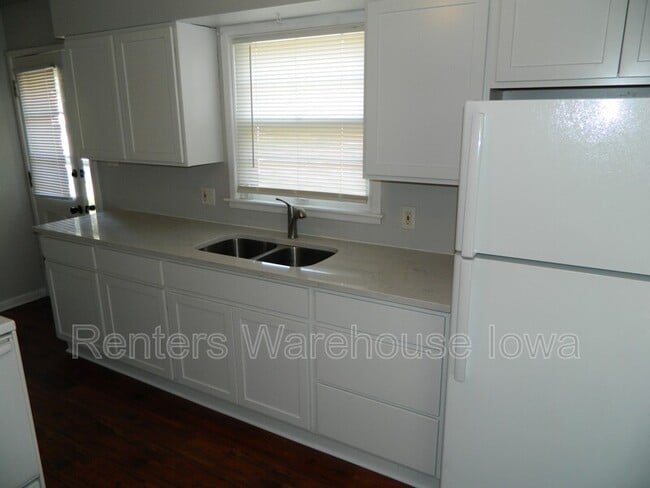 Photo - 1145 65th St