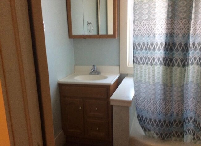 Building Photo - 609 Park Pl