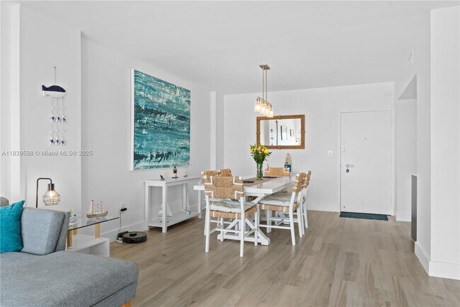 Photo - 300 Bayview Dr Unit 1510