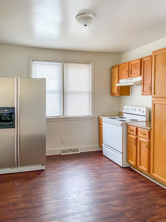 Photo - 1113 Evergreen Ave